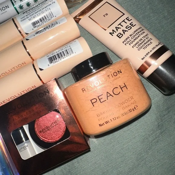 Makeup bundle